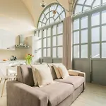 Romantic Escape Centre - Jacuzzi Parking Appartement Como