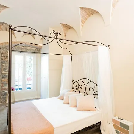 Romantic Escape Centre With Jacuzzi & Parking By Rent *