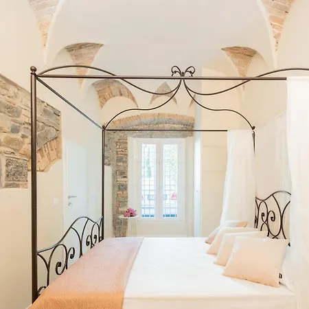 Romantic Escape Centre With Jacuzzi & Parking By Rent