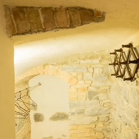Romantic Escape Centre With Jacuzzi & Parking By Rent Côme