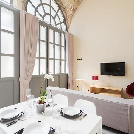 Romantic Escape Centre With Jacuzzi & Parking By Rent * Como