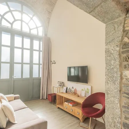 Romantic Escape Centre - Jacuzzi Parking Daire *