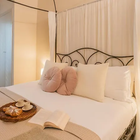 Daire Romantic Escape Centre - Jacuzzi Parking *